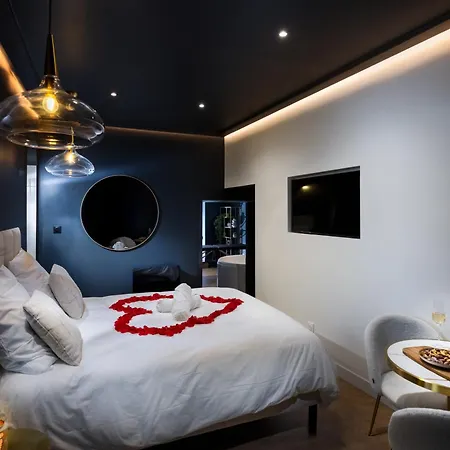 Daire Luxury Romantic Getaway With Jacuzzi Castres (Tarn)
